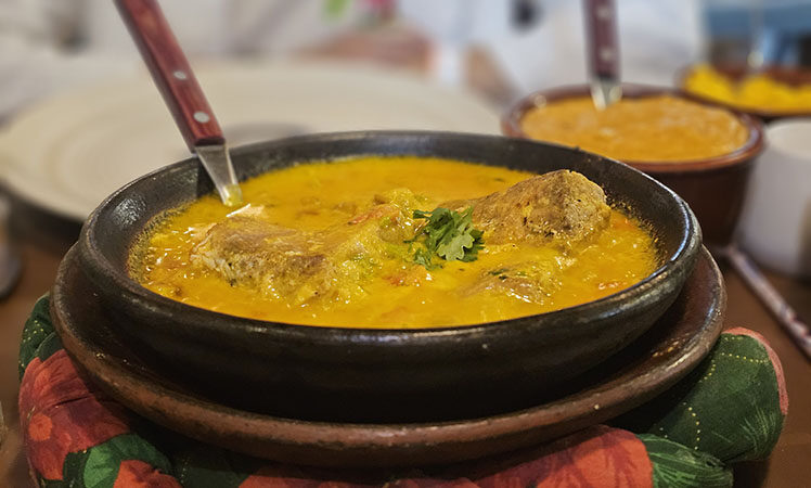 Onde comer na praia do forte