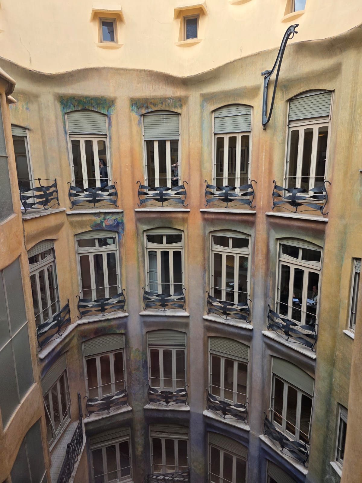 Quais obras de Antoni Gaudí visitar em Barcelona