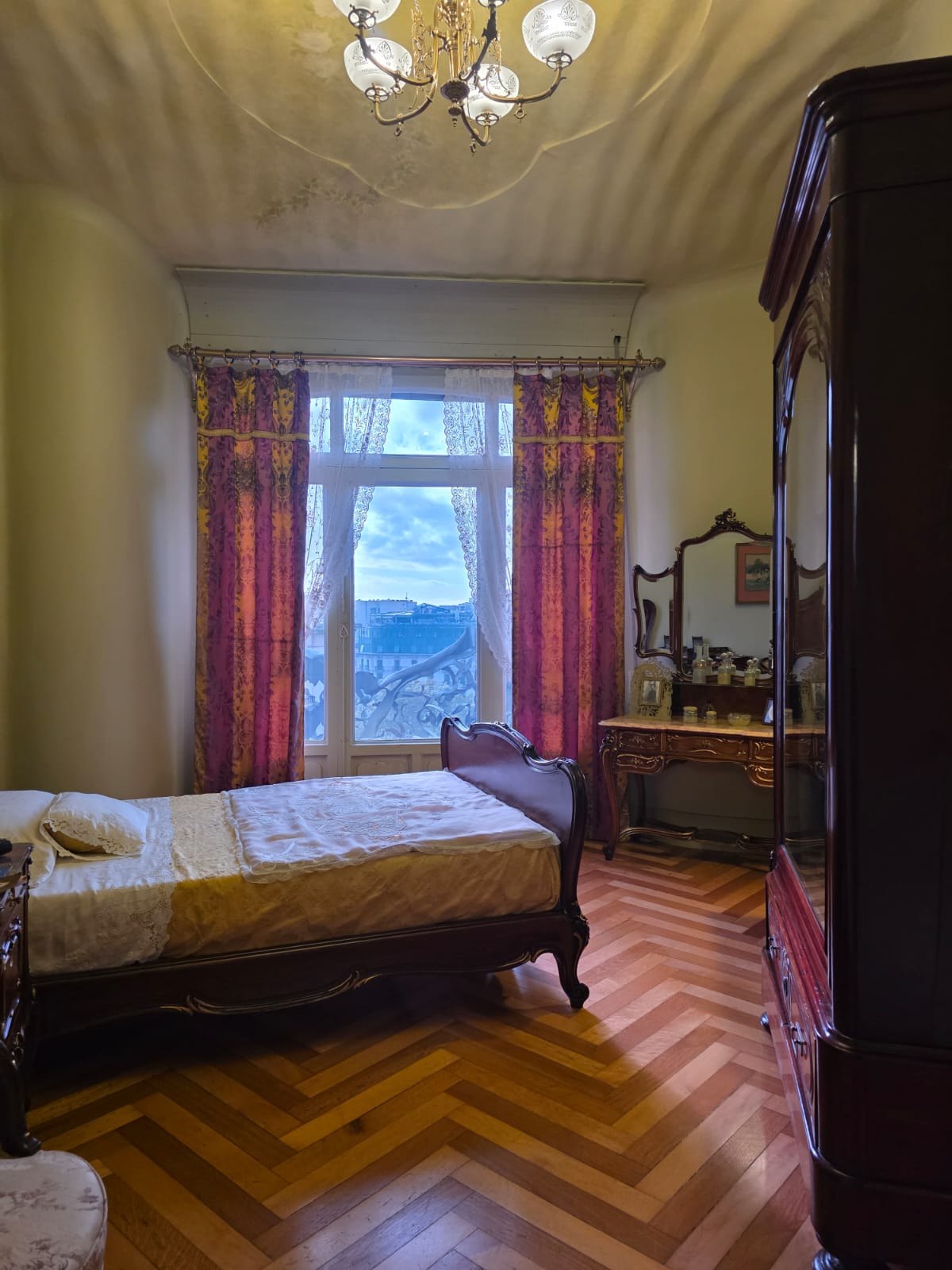 Quais obras de Antoni Gaudí visitar em Barcelona