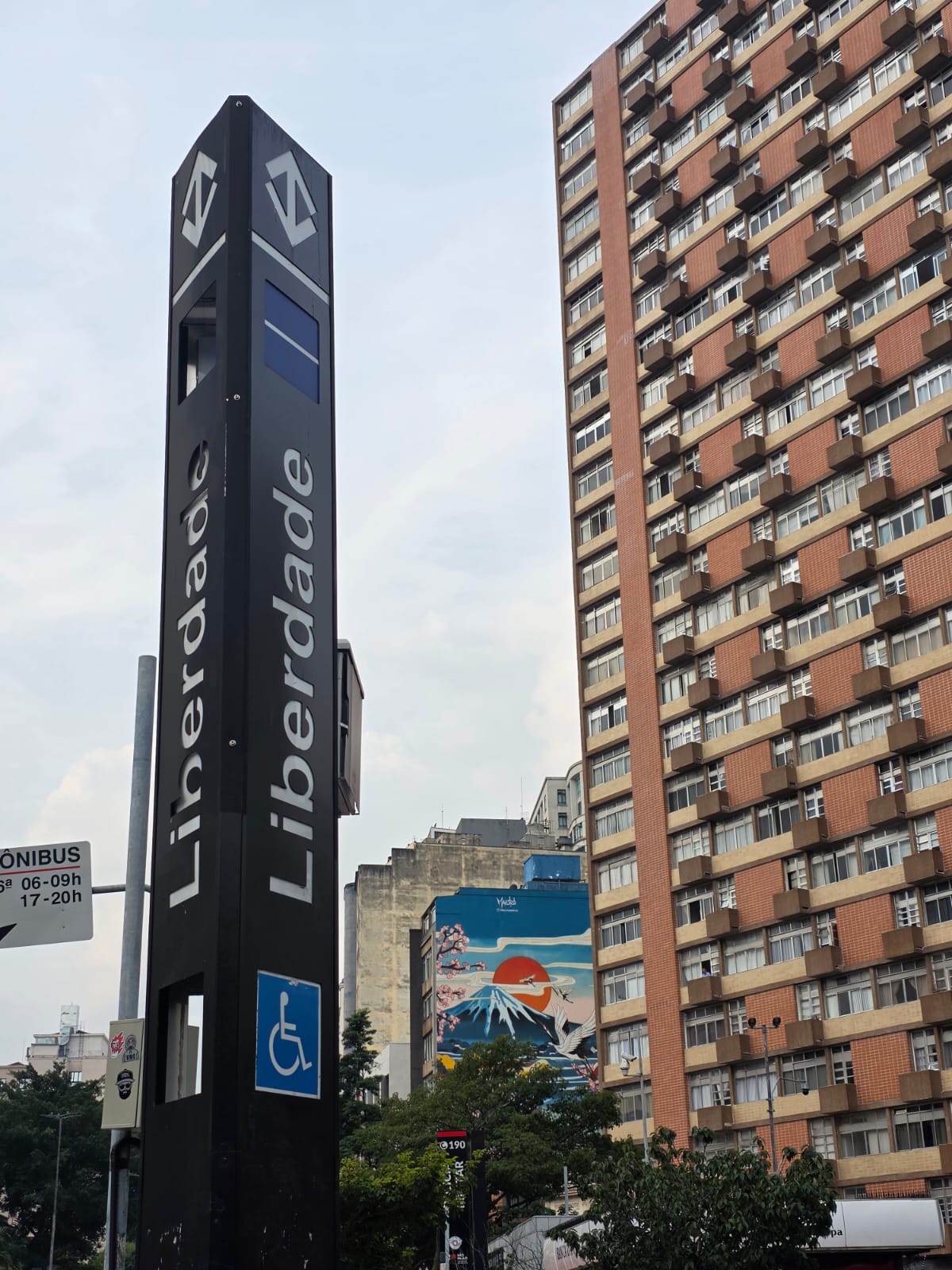Metro bairro Liberdade, em São Paulo